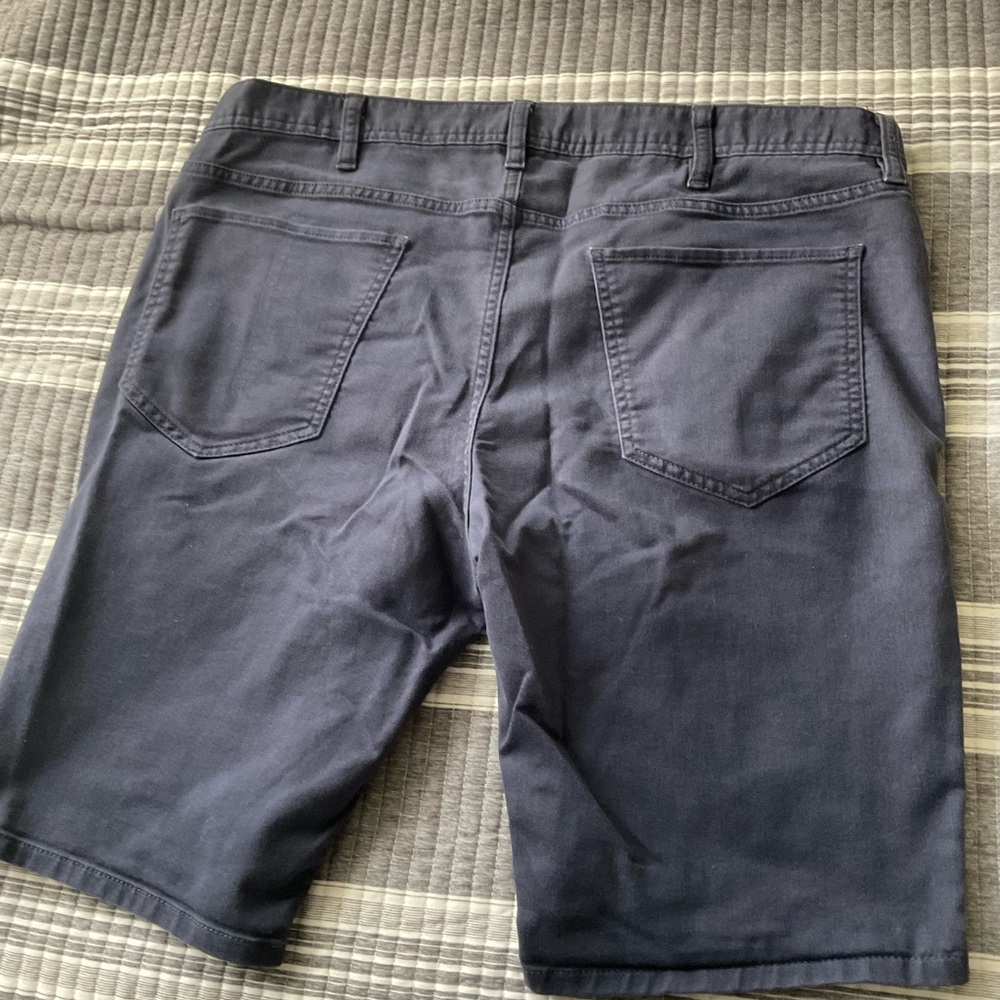 Express shorts - Picture 2 of 3
